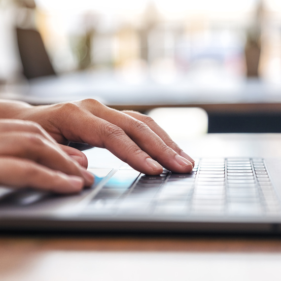 Configuration de la BasicLine IP via le configurateur Web sur un ordinateur portable