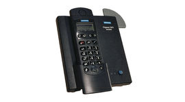 Il primo telefono fisso DECT nella forma e dimensione di un piccolo telefono cellulare.