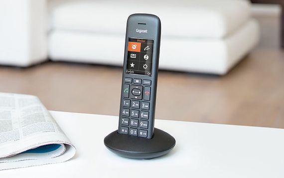 For increased comfort when you're on the phone: the convenient C570HX